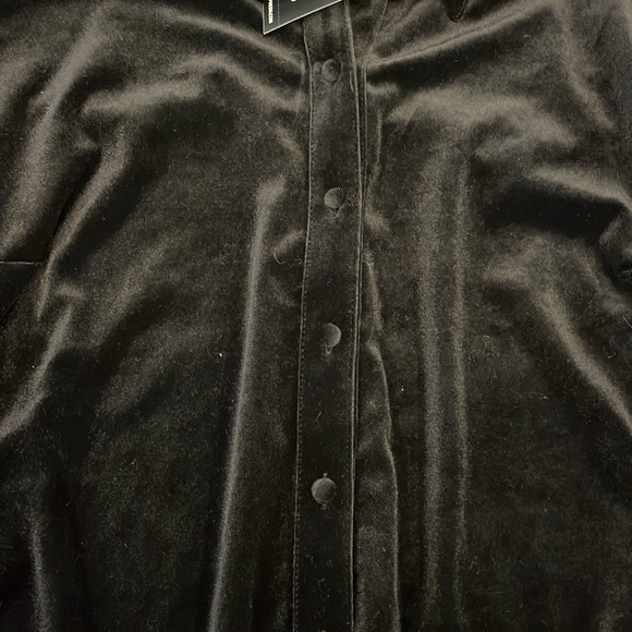 Express Black velvet long sleeve button down collar shirt NEW size small - Picture 3 of 7